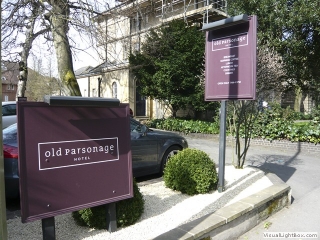 wooden painted signs Oxford London