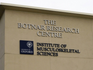 building signage metal letters Oxfordshire